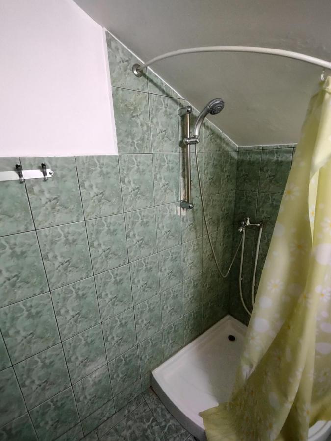Pensiunea Ghita Vasile Vadu Izei Bagian luar foto